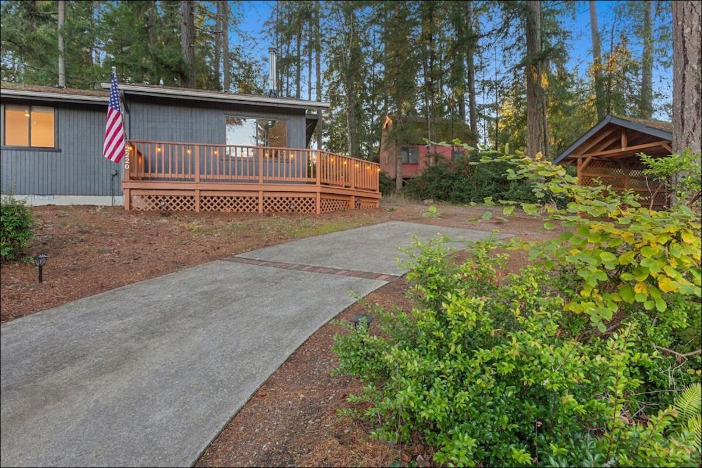 Lakebay Cottage Exterior photo