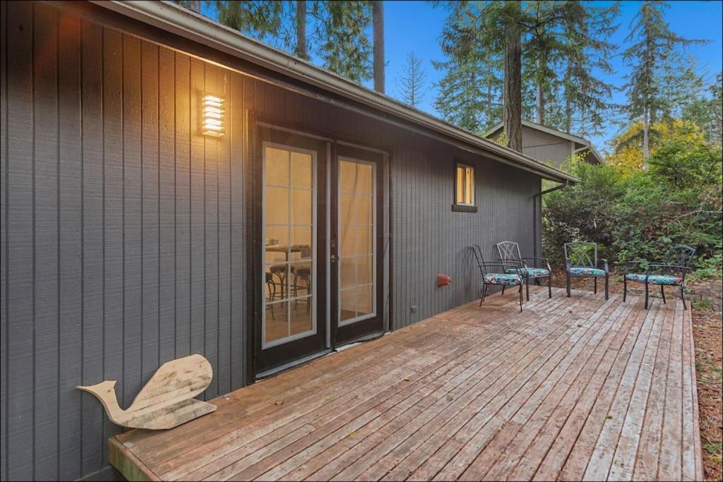 Lakebay Cottage Exterior photo
