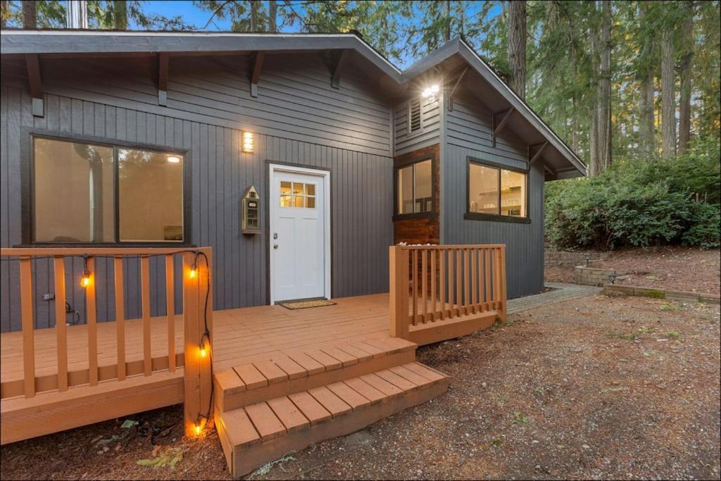 Lakebay Cottage Exterior photo